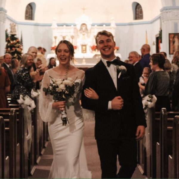 88739FFF BEFC 4B8B AE2A D6106192310C 1 105 c