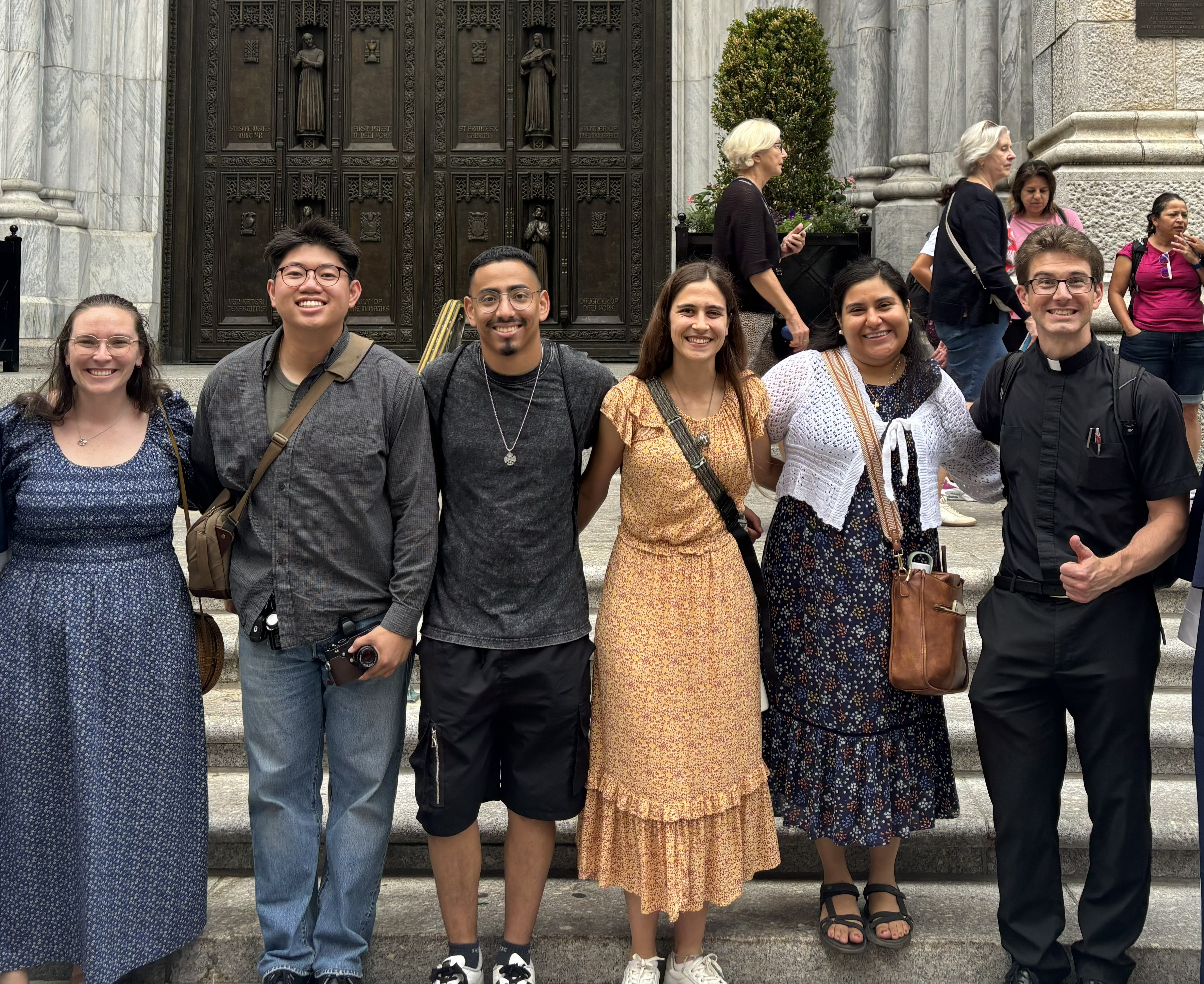 EYJnjR2U4AAvur8 EYJnjR2U4AAvur8