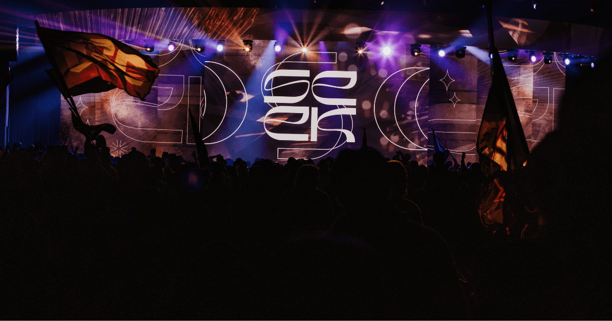 3 How much is FOCUS SEEK? This image shows a view of the FOCUS SEEK conference.